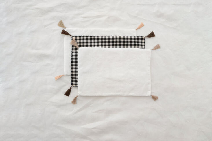 Linen pillowcases with subtle patterns from the Makié collection.